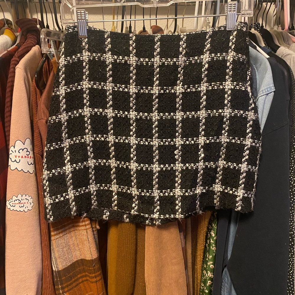 Classic Schoolgirl Black and White Plaid Mini Skirt